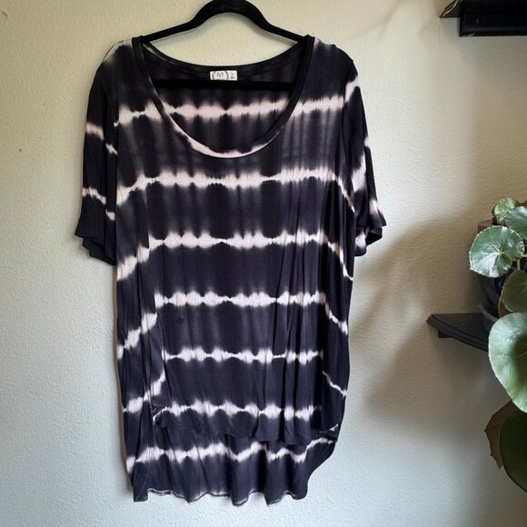 Maurices 24/7 top size 1x - Picture 1 of 7